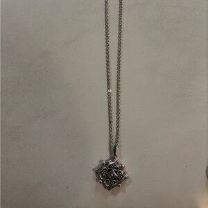 Elegant Silver Pendant Necklace